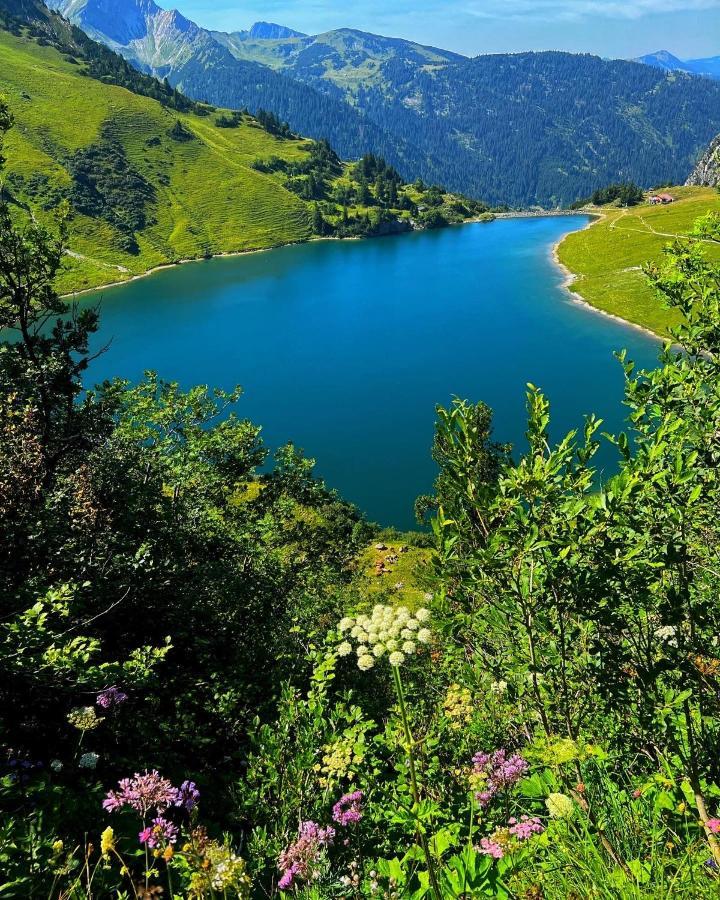 Gasthof Enzian Tannheim Esterno foto
