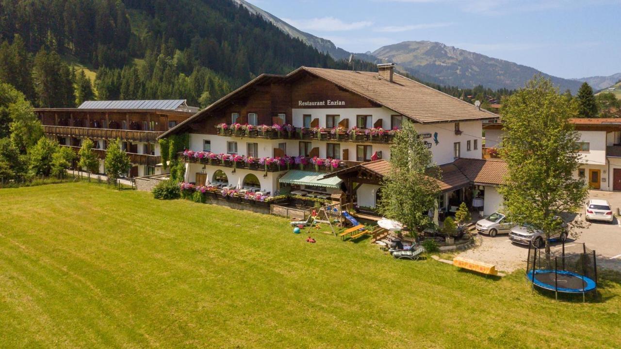 Gasthof Enzian Tannheim Esterno foto